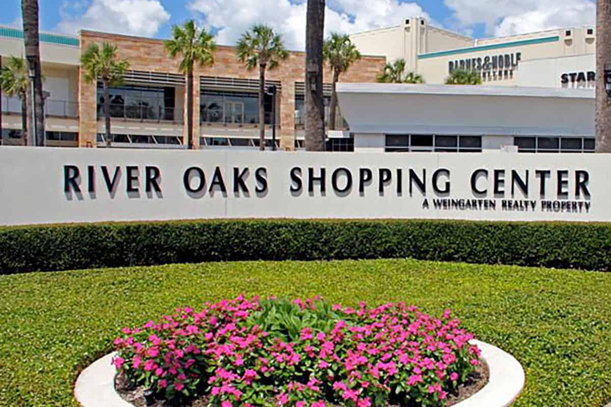 Downunda Pools serving River Oaks, Houston, Texas